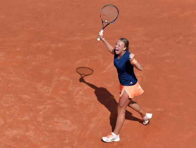 Vòng 2 đơn nữ Roma mở rộng: Angelique Kerber bất ngờ bị loại - Ảnh 1.