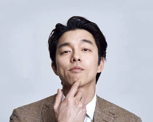 Khi Gong Yoo khoe vẻ lịch lãm - Ảnh 13.