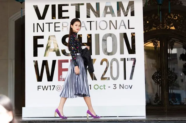 Chân dài Vietnams Next Top Model nổi bần bật trong phong cách thời trang đường phố - Ảnh 2.