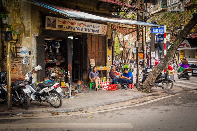 Sắc màu đường phố Việt Nam qua ống kính của nhiếp ảnh gia Ba Lan - Ảnh 11.