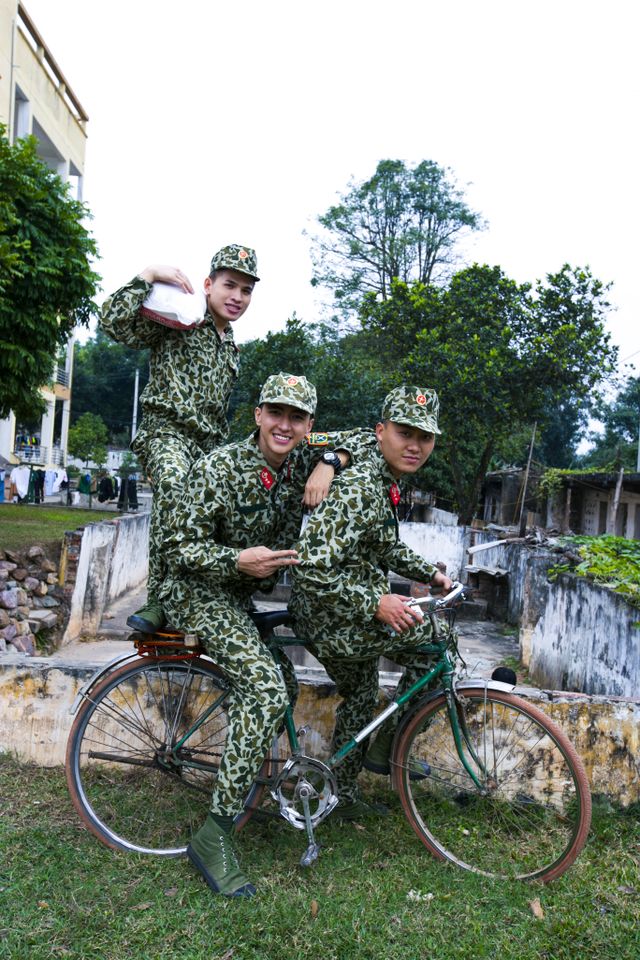 Sao phim Những ngọn nến trong đêm 2 áy náy vì làm liên lụy Quốc Thiên - Ảnh 5.