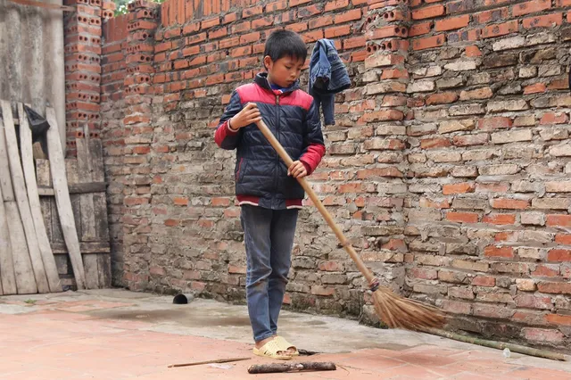 Cảm phục tinh thần hiếu học của cậu bé mồ côi Bắc Giang - Ảnh 6.