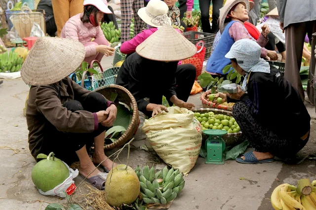 Tất bật chợ quê ngày cuối năm - Ảnh 2.