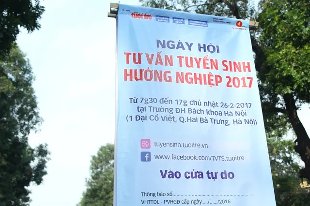 Nô nức ngày hội tư vấn tuyển sinh 2017 lớn nhất khu vực phía Bắc - Ảnh 1.