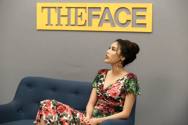 The Face - Tập 8: Vào phòng loại trừ bảo vệ học trò, Hoàng Thùy bị Lan Khuê chê trách - Ảnh 4.