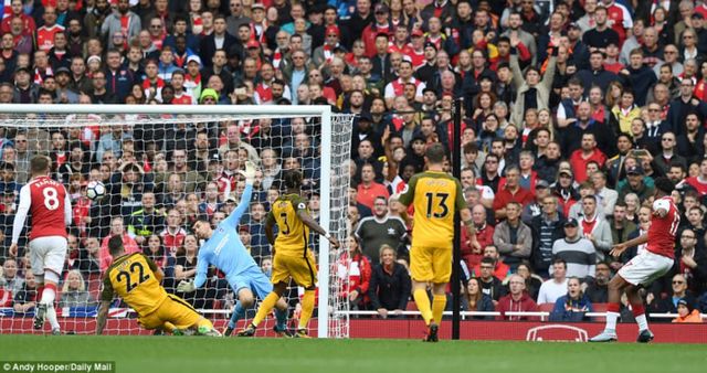 Thắng dễ Brighton, Arsenal áp sát top 4 - Ảnh 3.