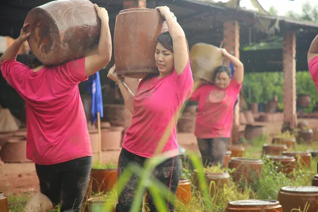 Top 7 Bước nhảy ngàn cân vác lu, khiêng đất mặc mưa gió - Ảnh 3.