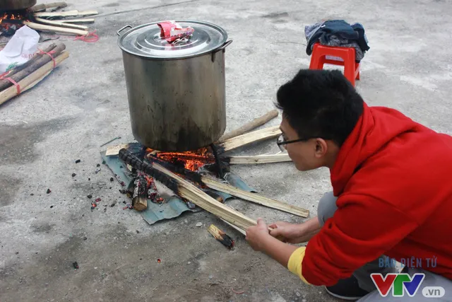 Giáo viên, học sinh trường Lý Thái Tổ mang Tết sớm đến các bệnh nhi tim bẩm sinh - Ảnh 7.