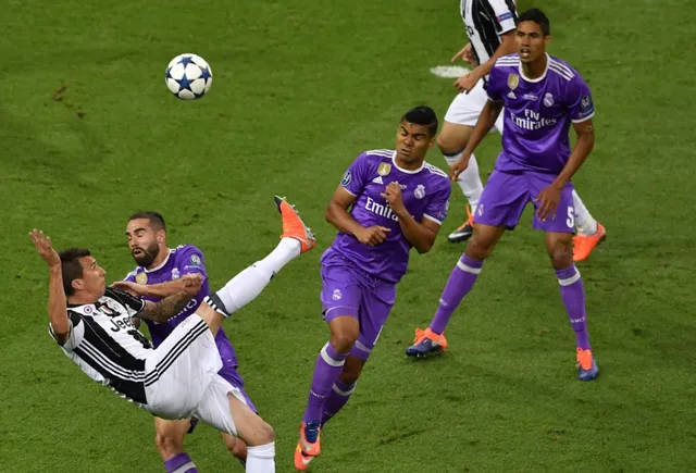 Chung kết Champions League: Ronaldo tỏa sáng, Real phá tan lời nguyền - Ảnh 4.