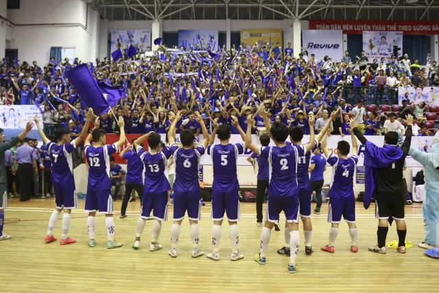 ĐH Bách Khoa giành ngôi vô địch Futsal sinh viên khu vực TP.HCM - Ảnh 1.