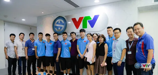 Xuân Trường, Công Phượng, Văn Thanh phô diễn kỹ thuật tại trường quay của VTV - Ảnh 18.