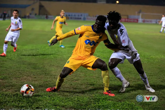 Ảnh: FLC Thanh Hoá đứt mạch trận bất bại tại Giải VĐQG V.League 2017 trên sân Hàng Đẫy - Ảnh 11.