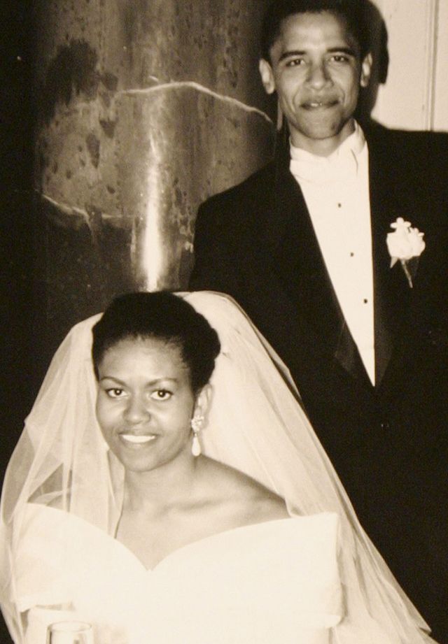 Những bức ảnh minh chứng tình yêu vượt thời gian của vợ chồng ông Obama - Ảnh 2.