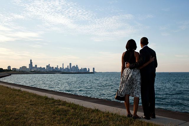 Những bức ảnh minh chứng tình yêu vượt thời gian của vợ chồng ông Obama - Ảnh 21.