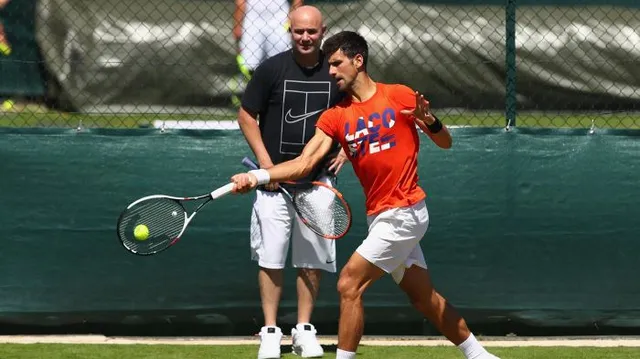 Nole vẫn trông cậy cả vào Agassi - Ảnh 1.