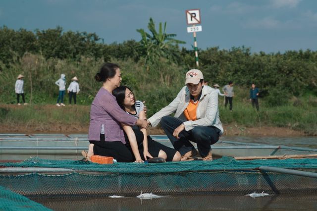 Đi qua mùa hạ - Những mảng màu rực rỡ của tuổi trẻ - Ảnh 2.