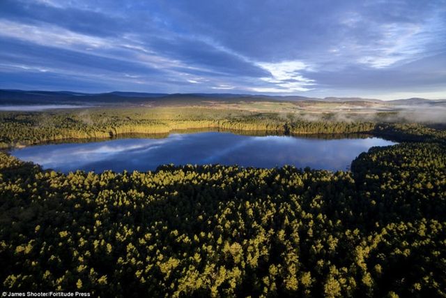 Cảnh mùa thu tuyệt đẹp ở Scotland nhìn từ trên cao - Ảnh 5.