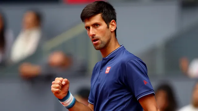 Novak Djokovic vào tứ kết Madrid mở rộng - Ảnh 1.