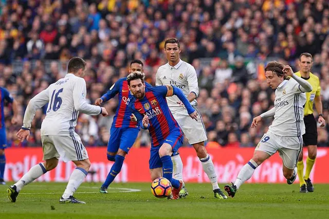 Real Madrid - Barcelona: Hồi hộp chờ Siêu kinh điển (19h00 hôm nay, 23/12) - Ảnh 4.