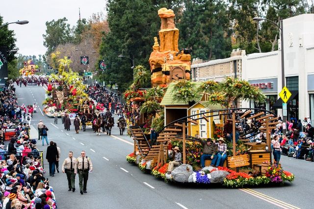 Lễ diễu hành hoa hồng tại bang California, Mỹ - Ảnh 4.