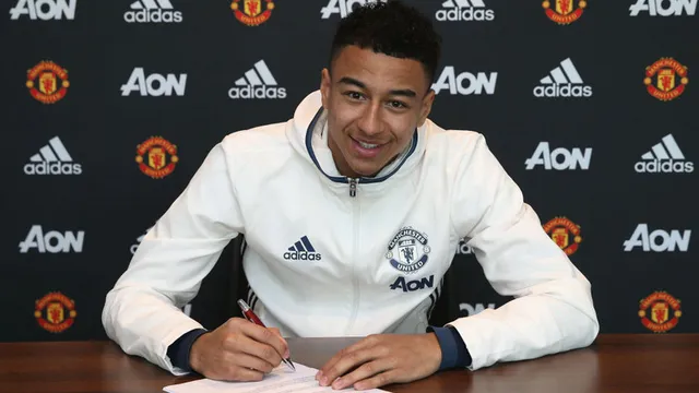 Man Utd trói chân thành công Jesse Lingard - Ảnh 1.