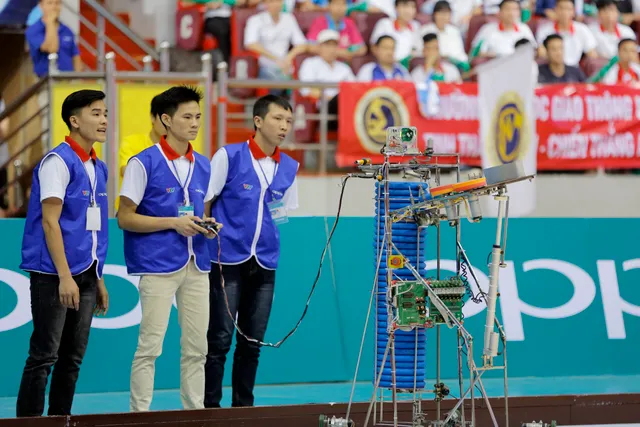 Tân binh trong màu áo lính tiếp tục “tỏa sáng” tại VCK Robocon Việt Nam 2017 - Ảnh 16.