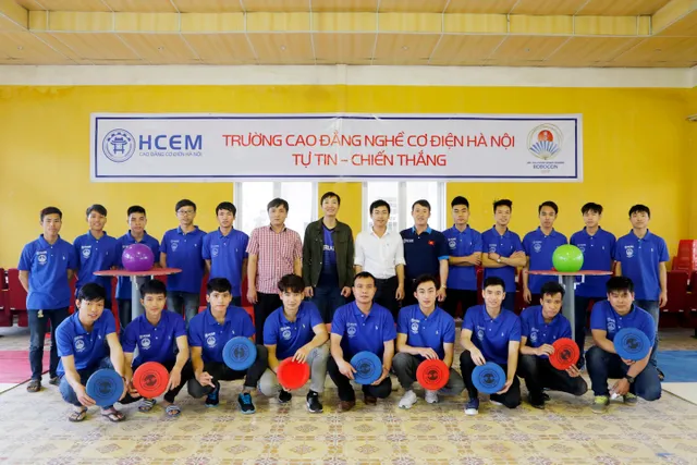 HCEM đã chuẩn bị gì cho Robocon Việt Nam 2017? - Ảnh 18.