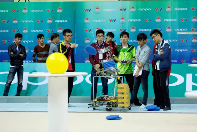 Robocon Việt Nam 2017: Nhiều đội gây ấn tượng ngay từ buổi thử sân - Ảnh 8.