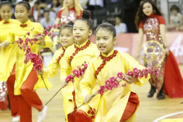 Không khí Tết tràn vào sân nhà Saigon Heat - Ảnh 6.