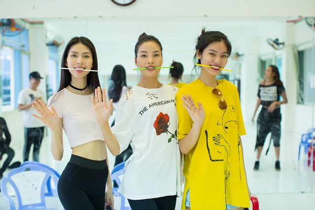 Top 3 Vietnams Next Top Model 2017 - All Stars tất bật trước chung kết - Ảnh 4.