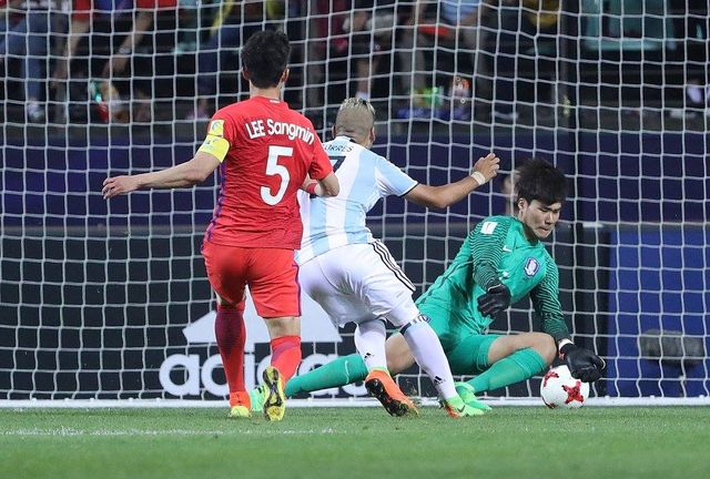 Kết quả FIFA U20 thế giới 2017: U20 Hàn Quốc 2-1 U20 Argentina, đội chủ nhà giành quyền đi tiếp - Ảnh 2.