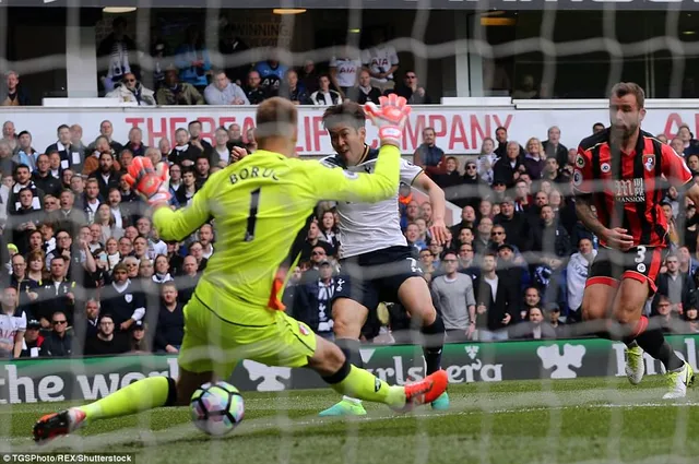 Kết quả bóng đá châu Âu đêm 15/4, rạng sáng 16/4: Tottenham 4-0 Bournemouth, Sporting Gijon 2-3 Real, Barcelona 3-2 Sociedad - Ảnh 3.