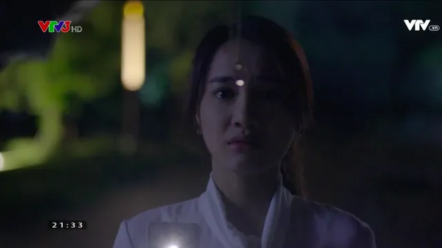 Tuổi thanh xuân 2 - Tập 18: Linh (Nhã Phương) và Junsu (Kang Tae Oh) trao nhau liền hai nụ hôn đắm đuối - Ảnh 2.