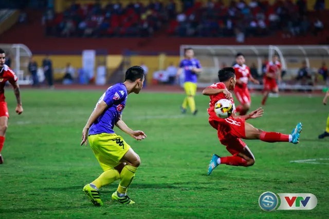 ẢNH: CLB Hà Nội chiếm ngôi đầu bảng giải VĐQG V.League 2017 - Ảnh 10.