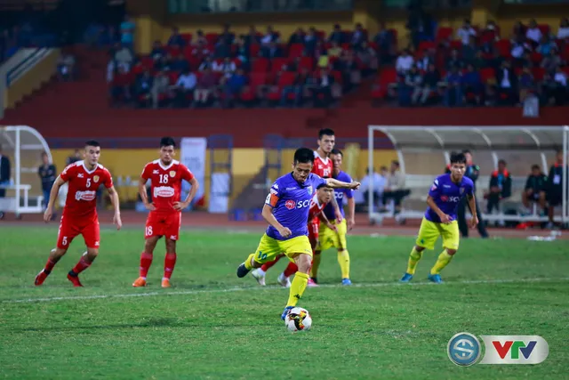 ẢNH: CLB Hà Nội chiếm ngôi đầu bảng giải VĐQG V.League 2017 - Ảnh 12.