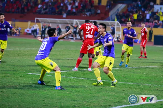 ẢNH: CLB Hà Nội chiếm ngôi đầu bảng giải VĐQG V.League 2017 - Ảnh 14.