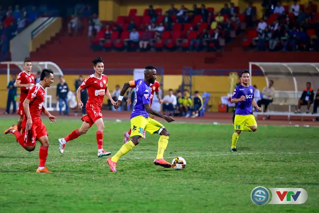 ẢNH: CLB Hà Nội chiếm ngôi đầu bảng giải VĐQG V.League 2017 - Ảnh 18.