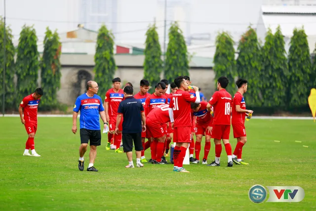 ẢNH: ĐT Việt Nam tích cực luyện tập chờ ngày tái đấu ĐT Afghanistan - Ảnh 16.