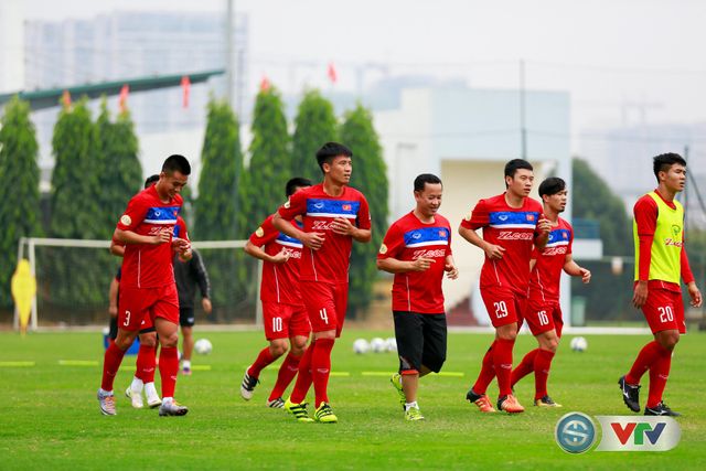 ẢNH: ĐT Việt Nam tích cực luyện tập chờ ngày tái đấu ĐT Afghanistan - Ảnh 22.