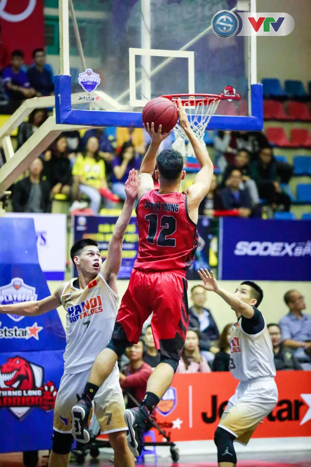 ẢNH: Thang Long Warriors giành lợi thế trước Hanoi Buffaloes - Ảnh 19.