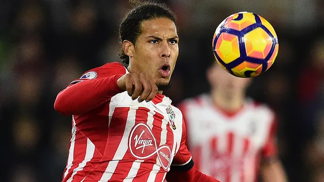 Southampton hét giá 70 triệu bảng cho Virgil van Dijk Southampton hét giá 70 triệu bảng cho Virgil van Dijk