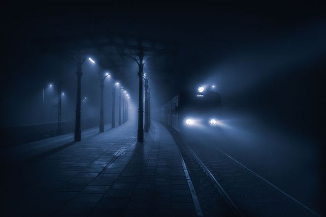 Thị trấn Opole, Ba Lan đẹp huyền ảo về đêm trong sương mù - Ảnh 9.