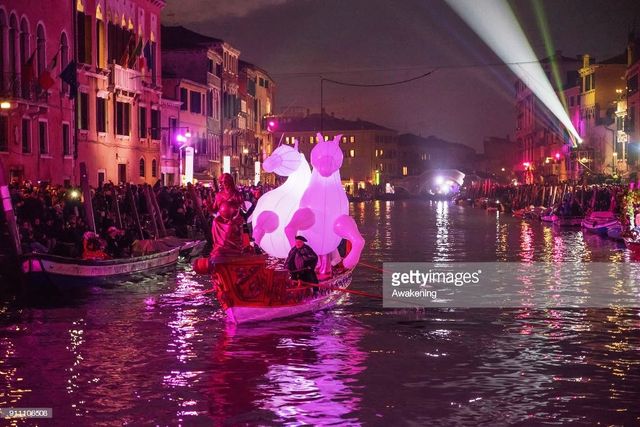 Ấn tượng lễ hội hóa trang Venice 2018 - Ảnh 1.