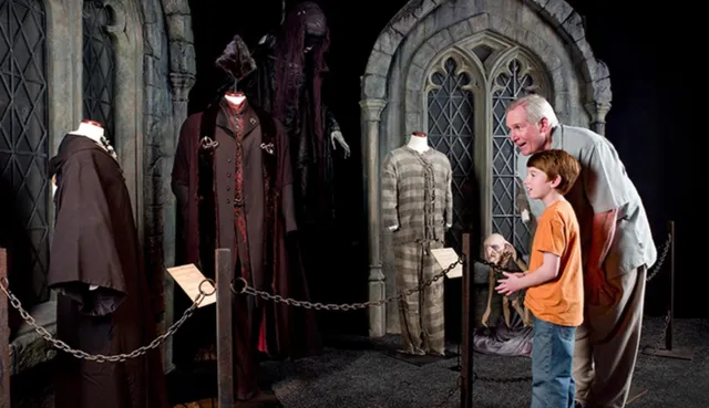 Du khách háo hức trải nghiệm tại triển lãm Harry Potter - Lịch sử của phép màu - Ảnh 4. Du khách háo hức trải nghiệm tại triển lãm Harry Potter - Lịch sử của phép màu - Ảnh 4.
