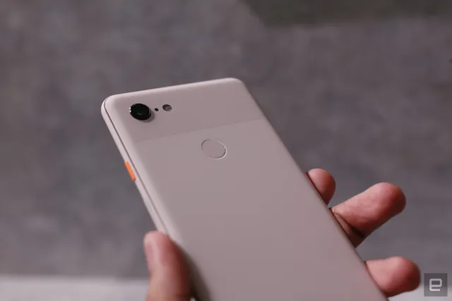 Google ra mắt sát thủ của iPhone XS: Cằm dày, tai thỏ, giá nghìn USD - Ảnh 3.