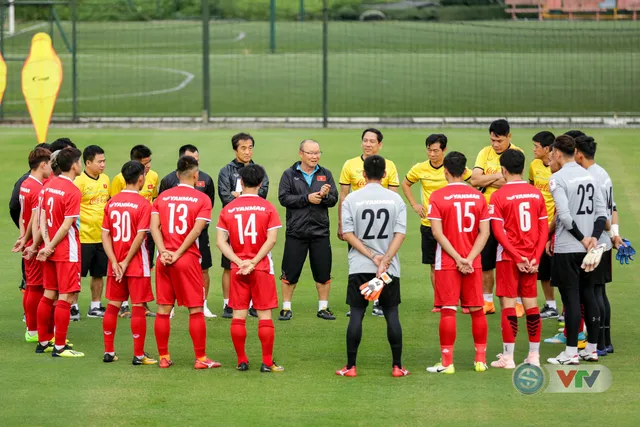 ĐTQG Việt Nam tập buổi đầu tiên chuẩn bị cho AFF Cup 2018 - Ảnh 1.