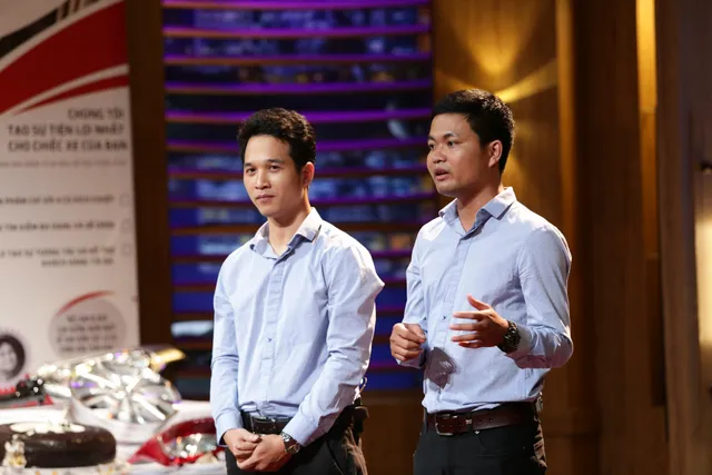 Shark Tank Việt Nam - Tập cuối: Vỡ nợ, startup làm xe ôm khởi nghiệp lại từ đầu gọi vốn 8 tỷ đồng - Ảnh 1.