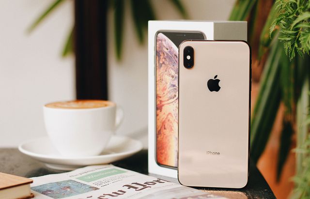 Ngày lên kệ và giá bán của iPhone XS, XS Max, XR chính hãng tại Việt Nam - Ảnh 1.