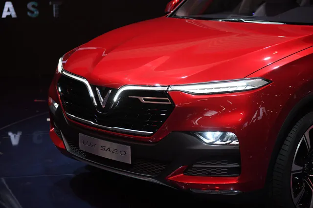 Cận ảnh hai mẫu xe siêu chất của Vinfast tại Paris Motor Show 2018 - Ảnh 2.