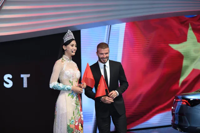 David Beckham đẹp trai khó cưỡng tại buổi ra mắt xe của Vinfast - Ảnh 2.